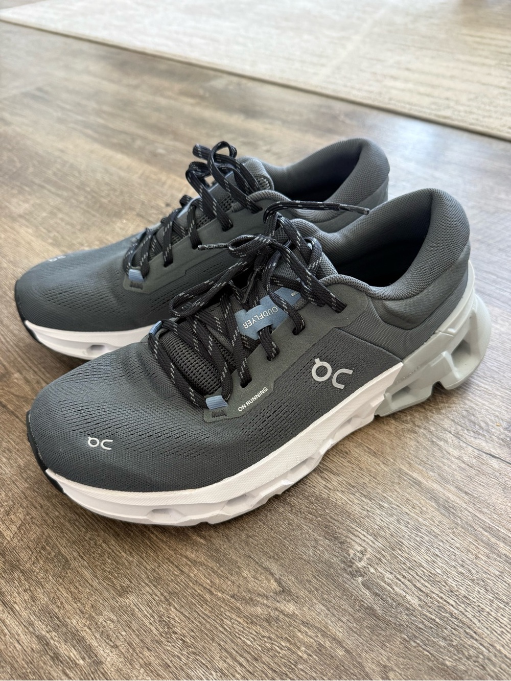 On Running cloudflyer NEW